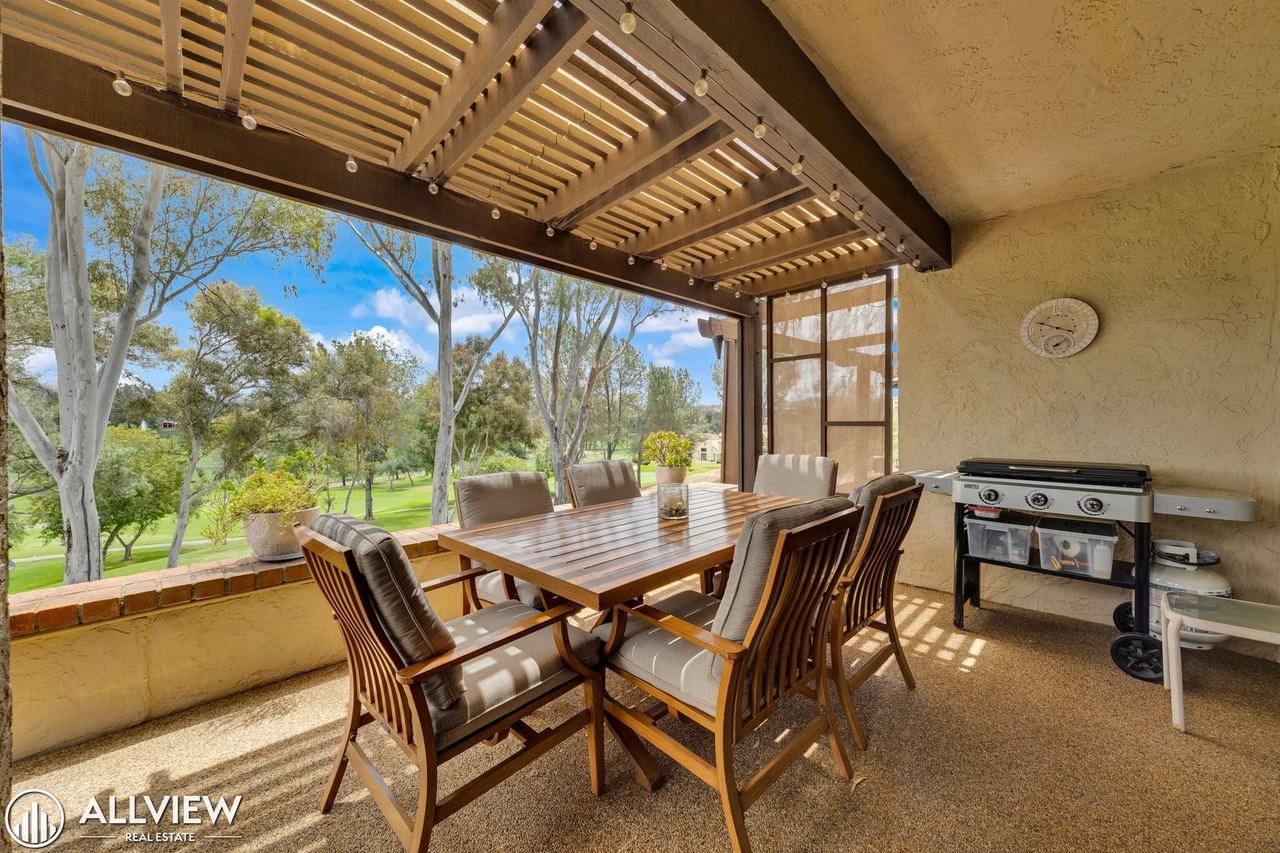 17547 Devereux Rd - Photo 4 of 50