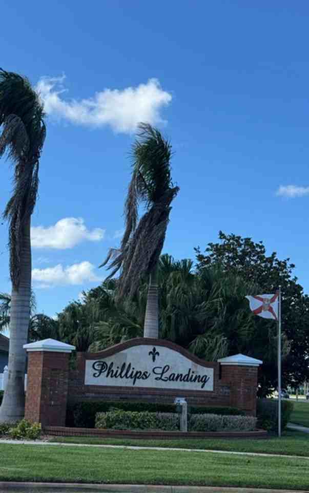1483 Hemingway Blvd - Photo 2 of 30