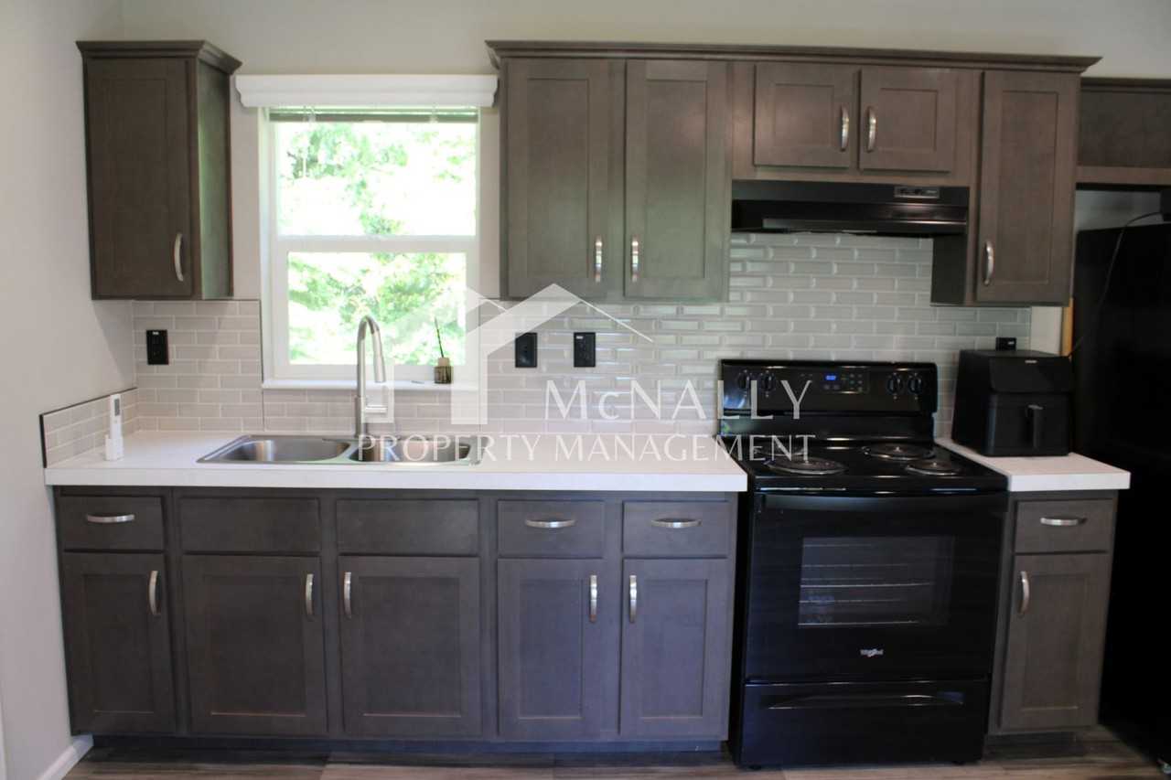 11911 119th Street Ct Nw - Photo 3 of 15