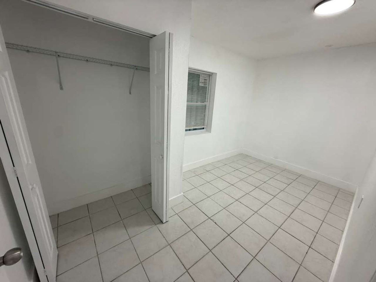8416N N Brooks St - Photo 2 of 13