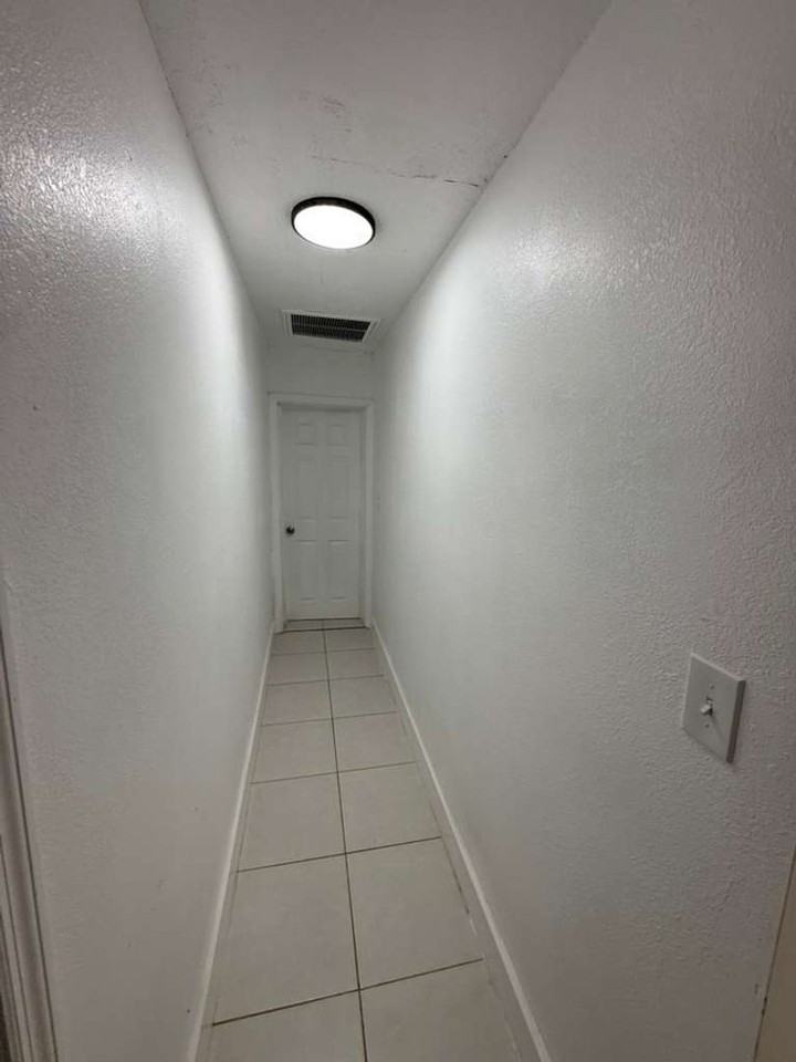 8416N N Brooks St - Photo 6 of 13