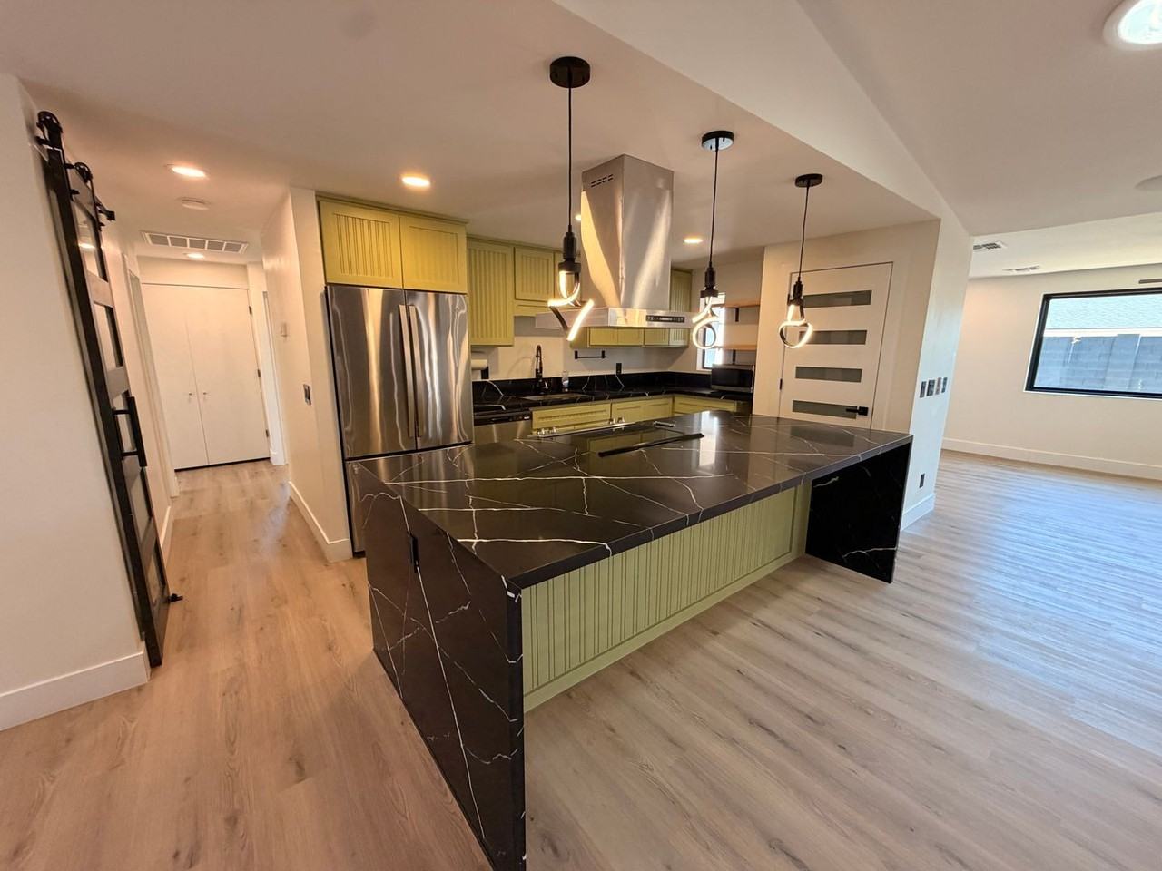 4019 E Surrey Ave - Photo 2 of 24