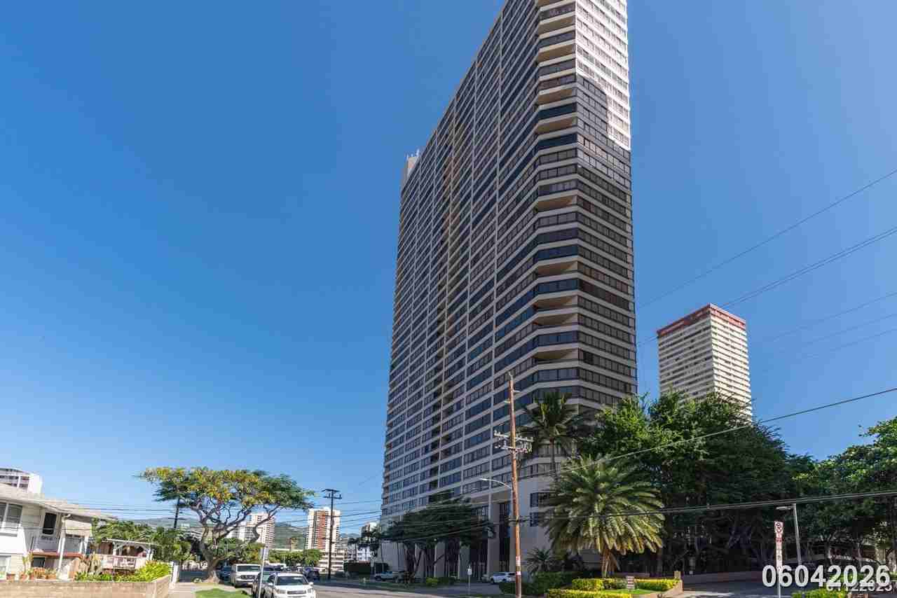 2499 Kapiolani Blvd #3800 - Photo 2 of 33