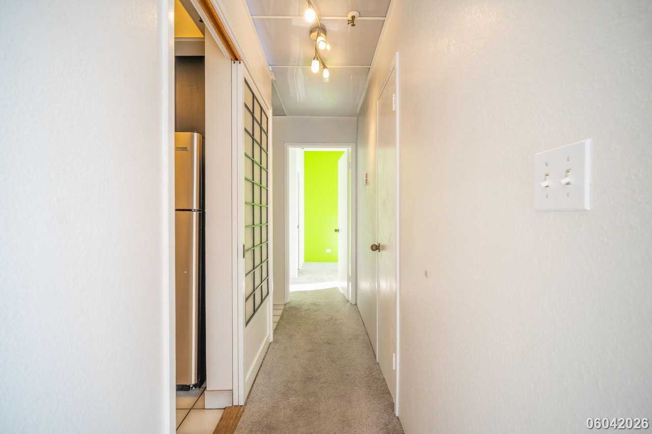 2499 Kapiolani Blvd #3800 - Photo 5 of 33