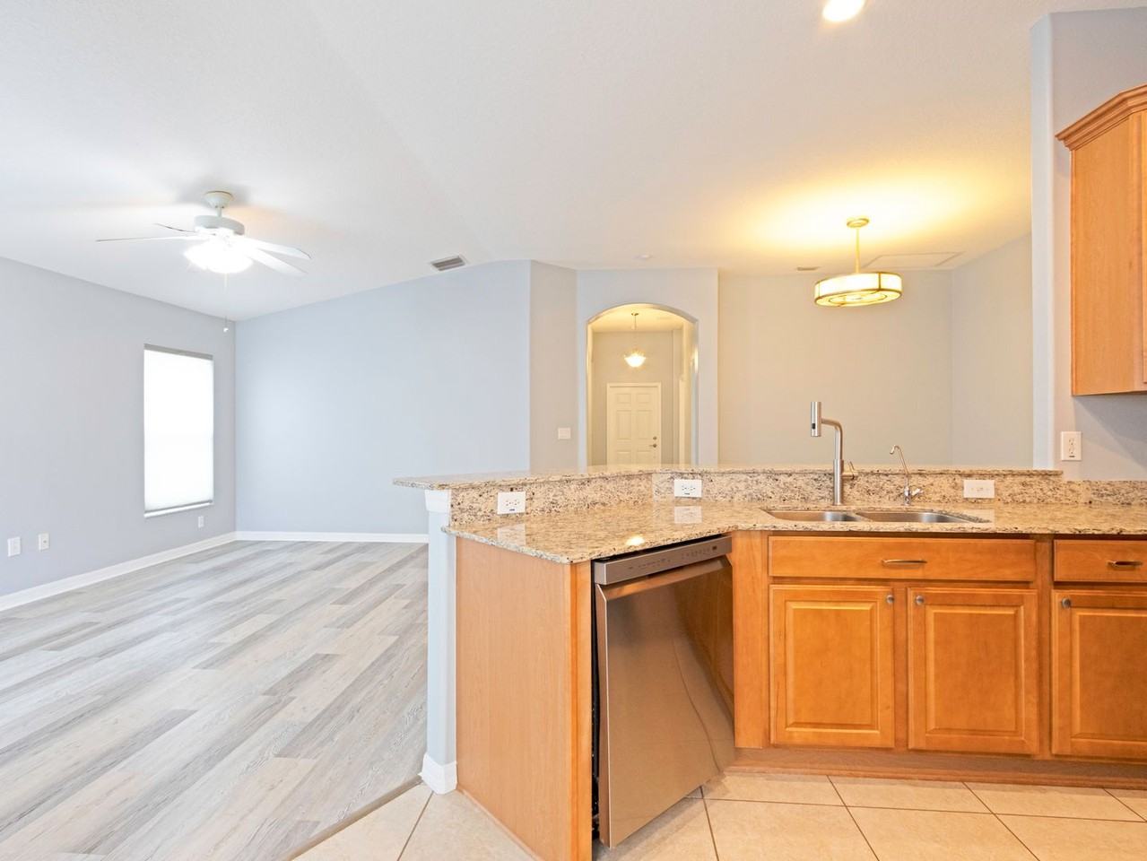 2306 Lawrence Hall St - Photo 5 of 14