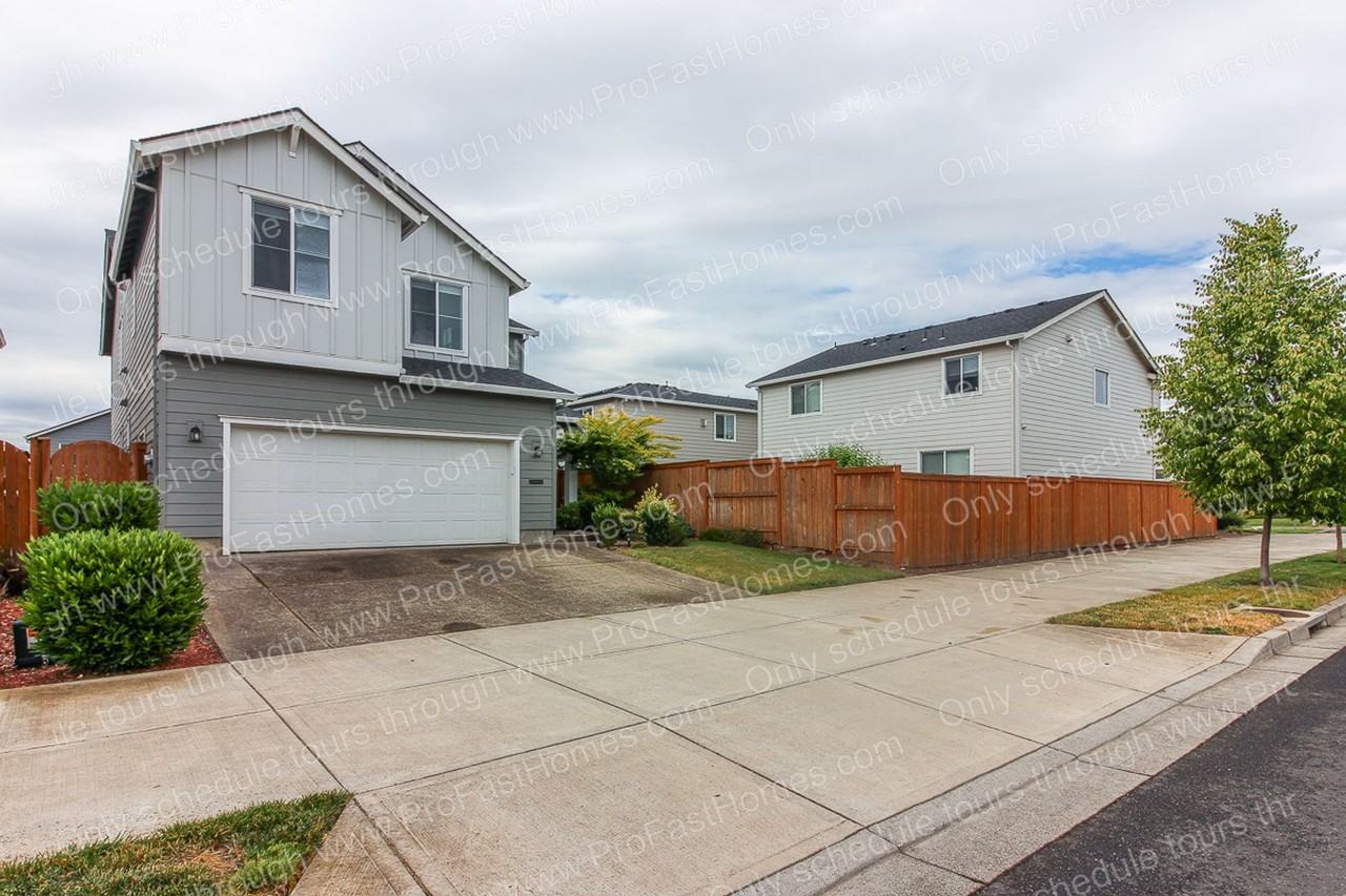 2445 S Jasper Dr - Photo 3 of 41