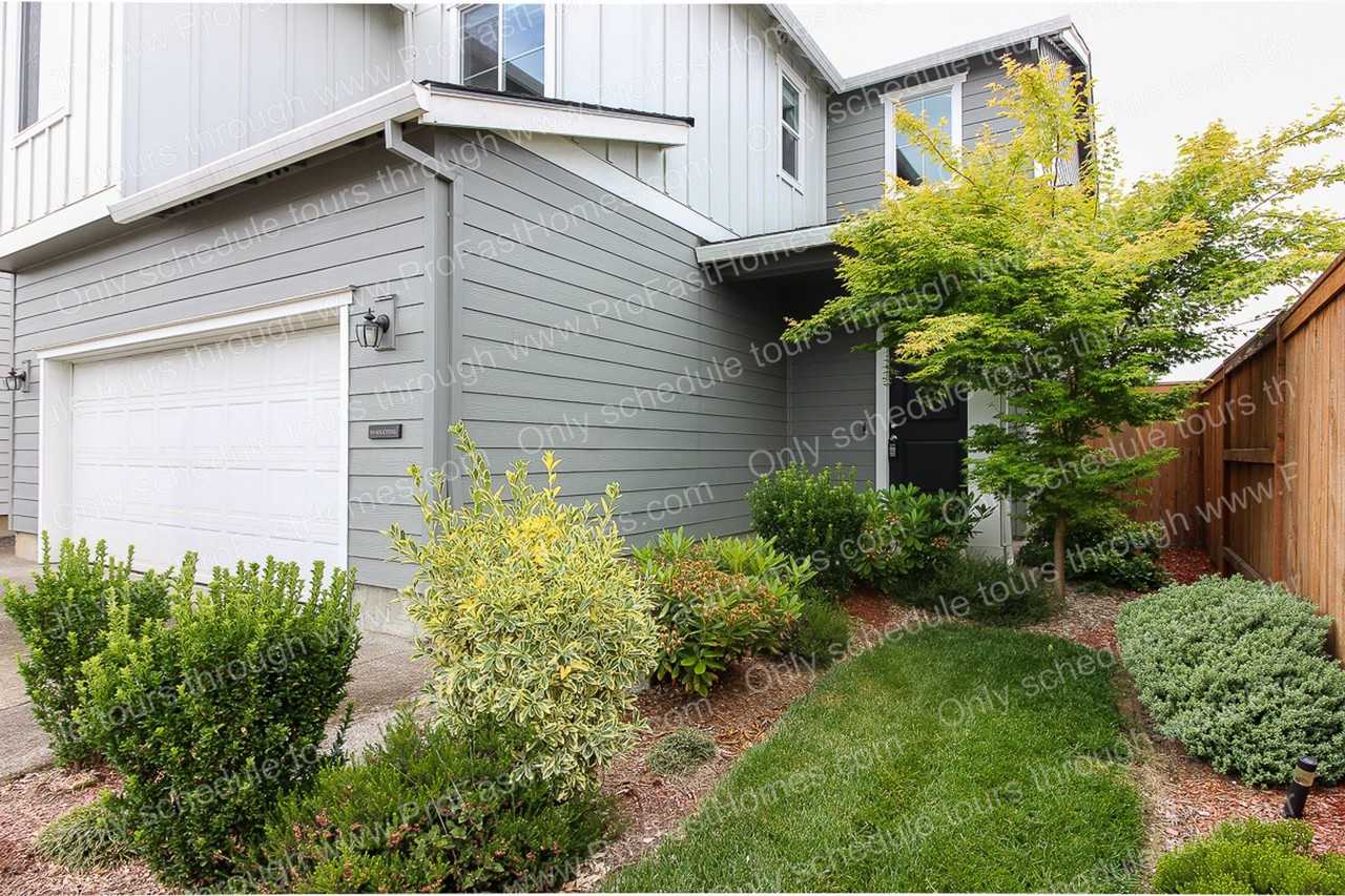 2445 S Jasper Dr - Photo 4 of 41