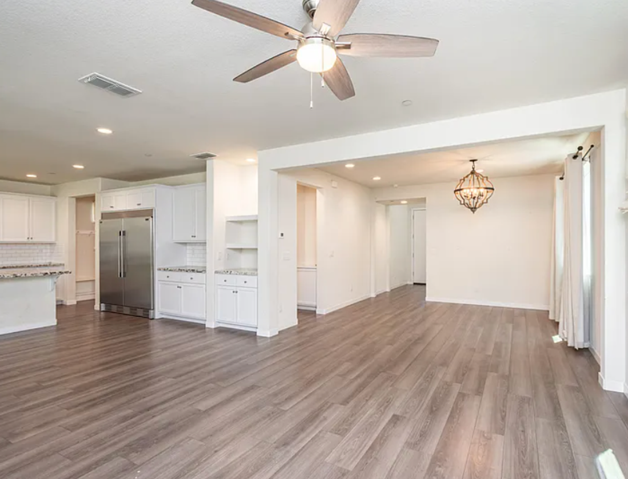 4455 English Elm St - Photo 5 of 17