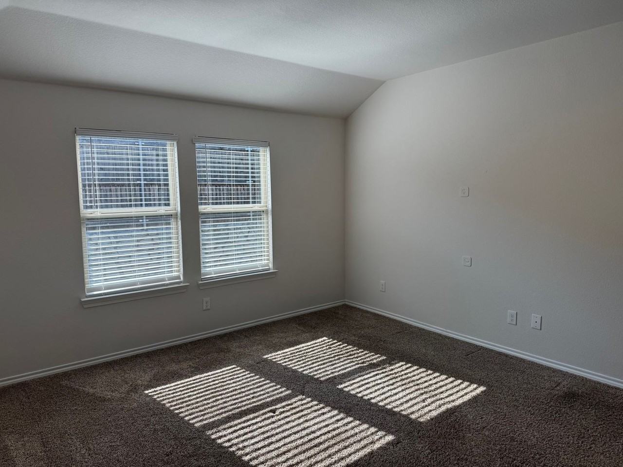117 Dartmouth Ave - Photo 6 of 32