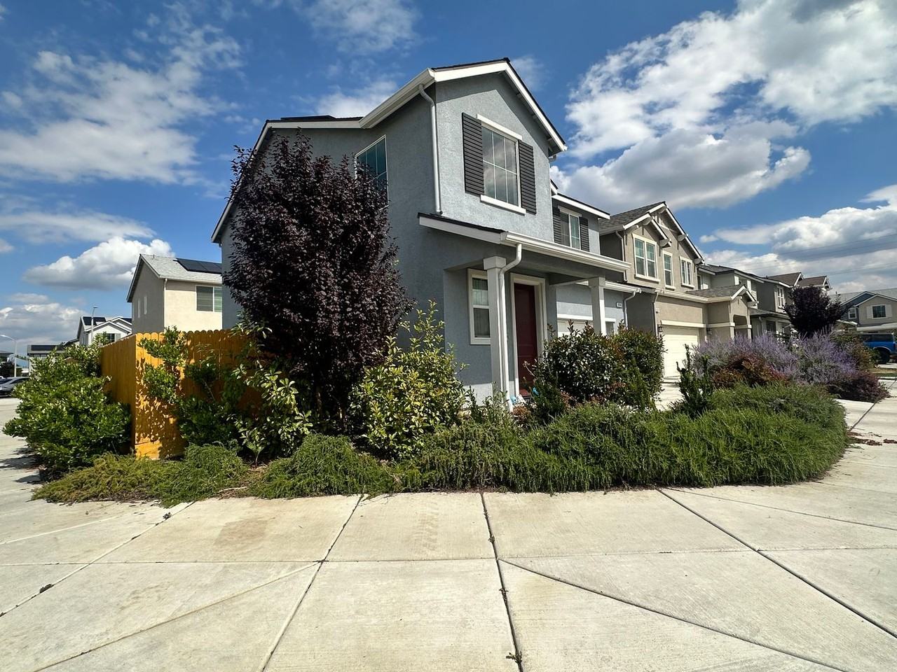 3036 N Parkside St - Photo 2 of 4