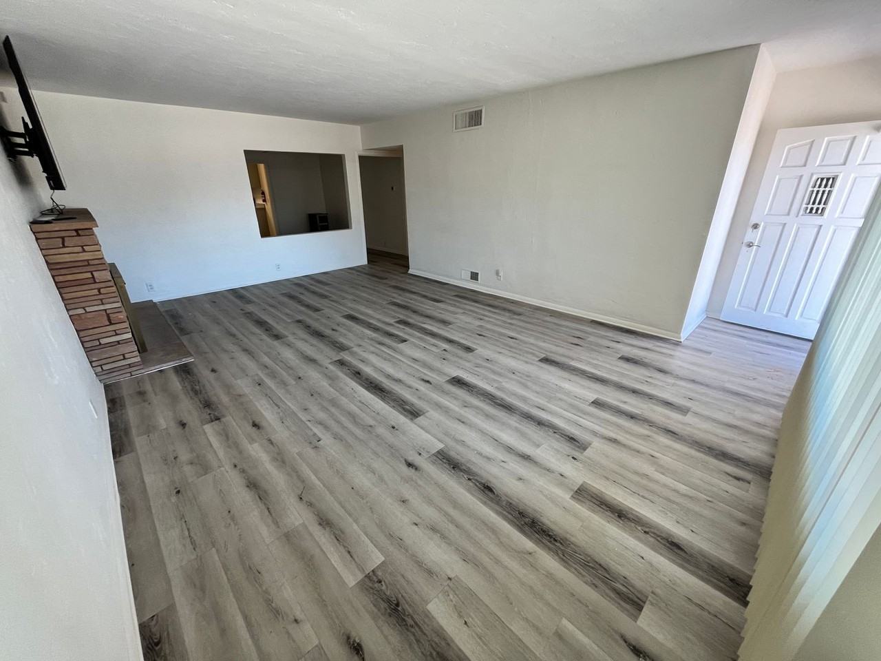 2220 E. Grant Road - Photo 3 of 33