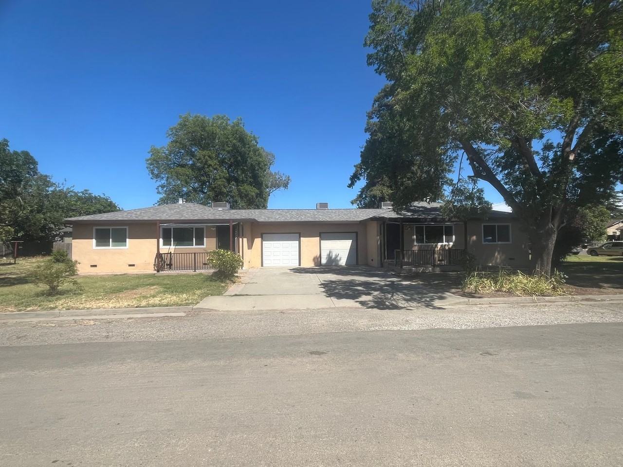 16881 Antelope St - Photo 3 of 19