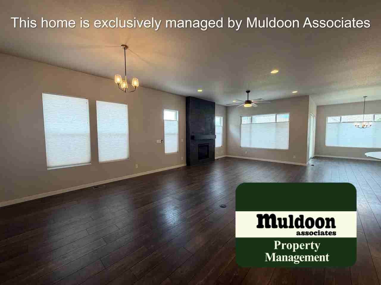 6380 Knapp Dr - Photo 4 of 42