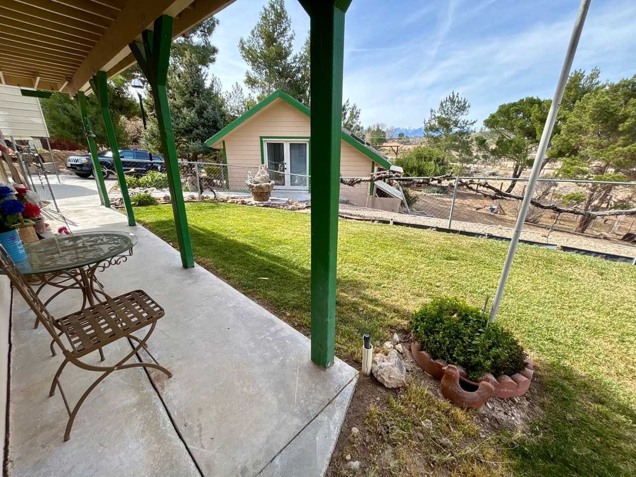 13633 Summit Valley Rd - Photo 5 of 46