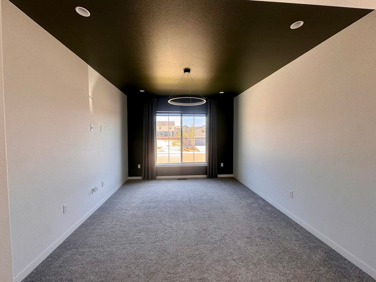 8275 Nat Love Dr - Photo 3 of 48