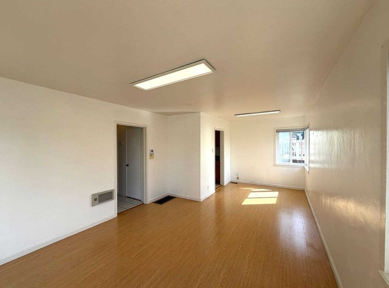 120 Madrone Ave - Photo 3 of 10