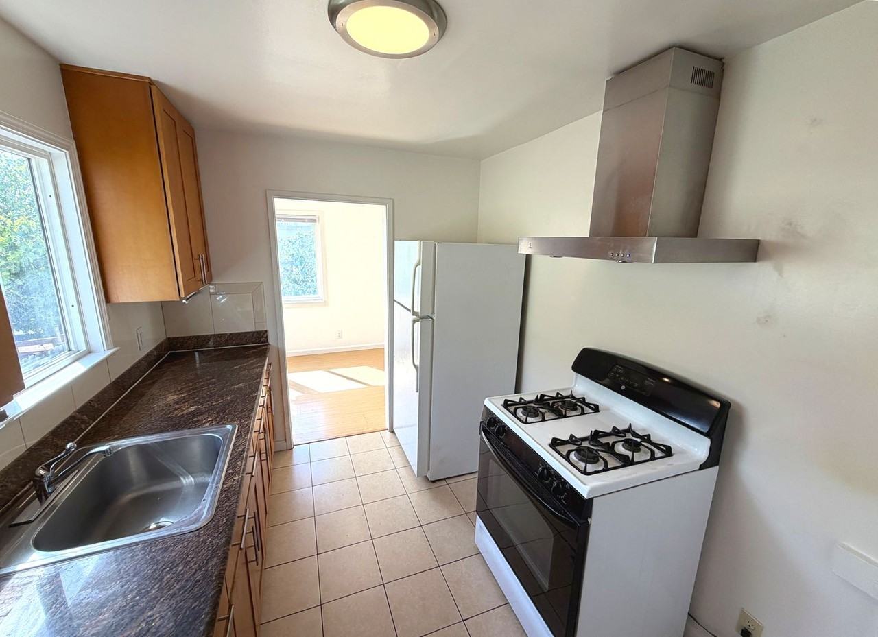 120 Madrone Ave - Photo 6 of 10