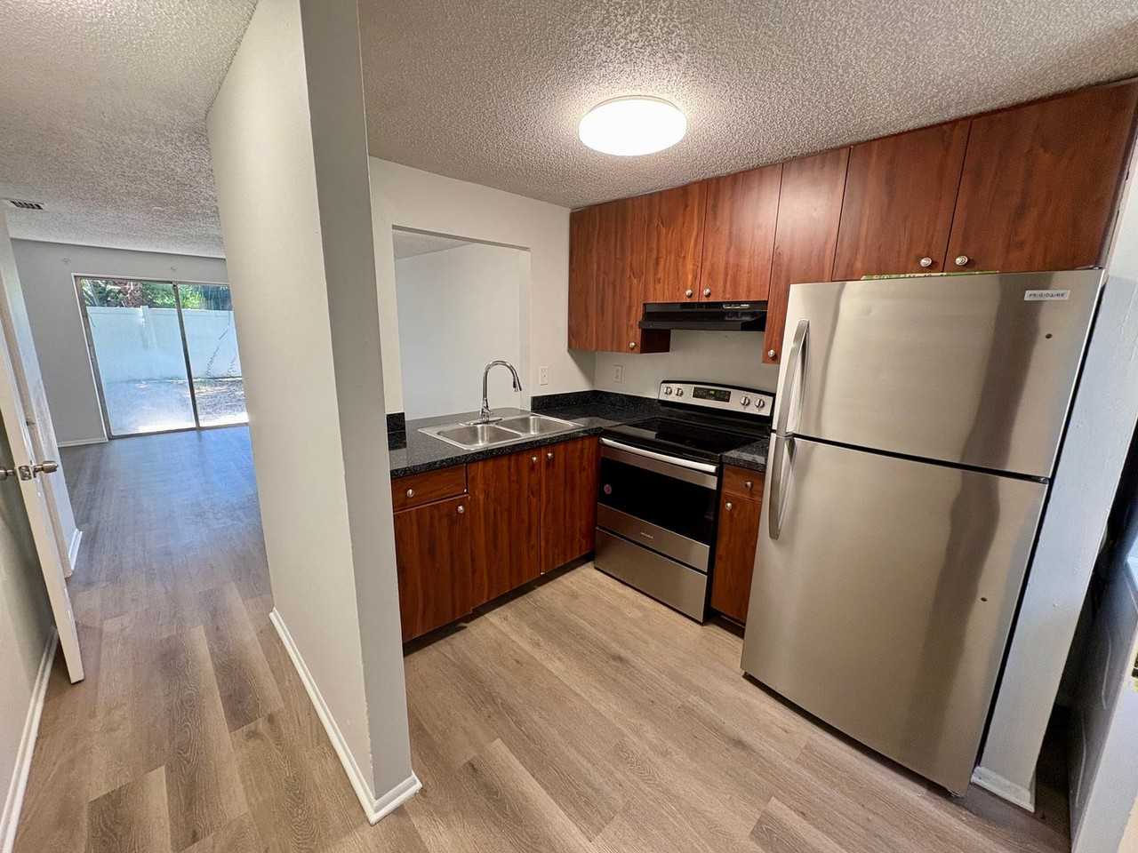 409 57th Avenue Dr E - Photo 2 of 19