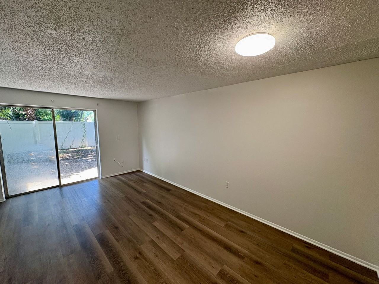 409 57th Avenue Dr E - Photo 4 of 19