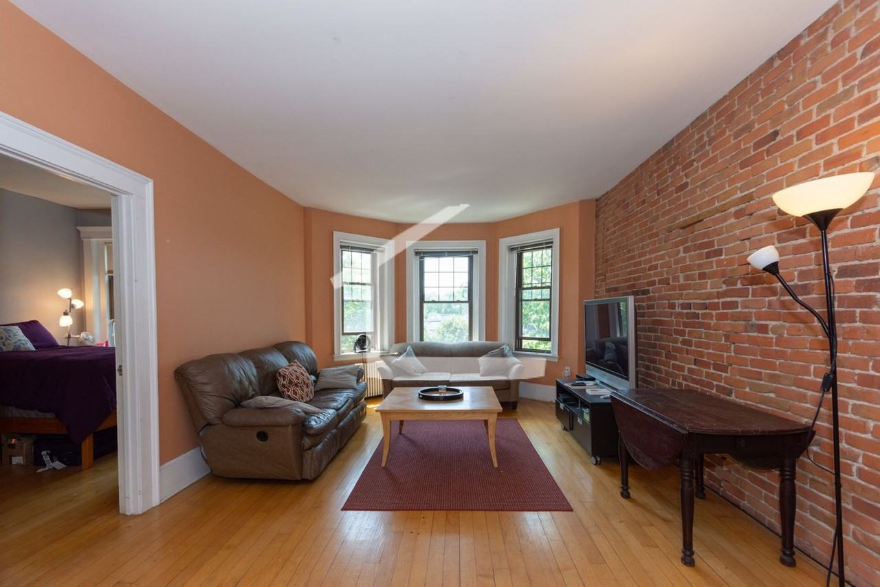 1155 Commonwealth Ave