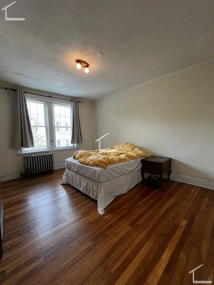 103 Chester St - Photo 3 of 9