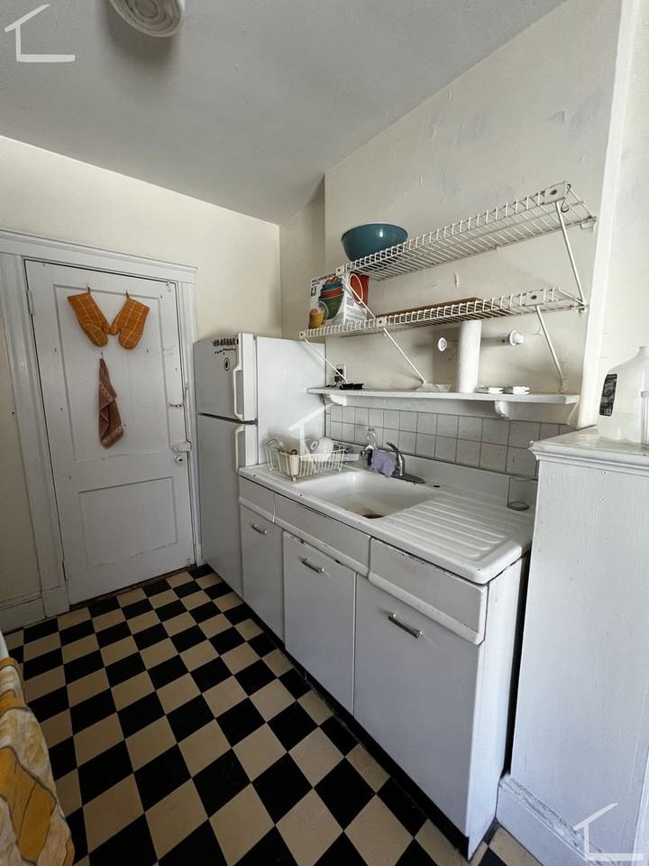 103 Chester St - Photo 7 of 9