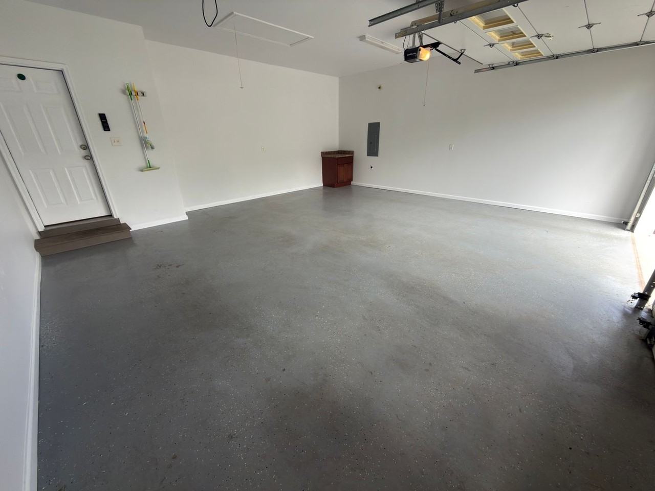 6729 Bradley Rd - Photo 4 of 24
