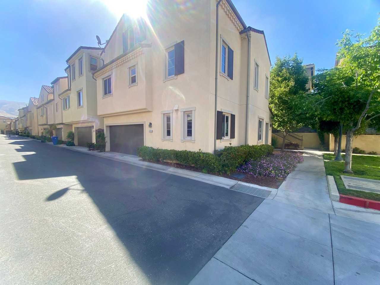 559 Palo Verde Cmns - Photo 3 of 34