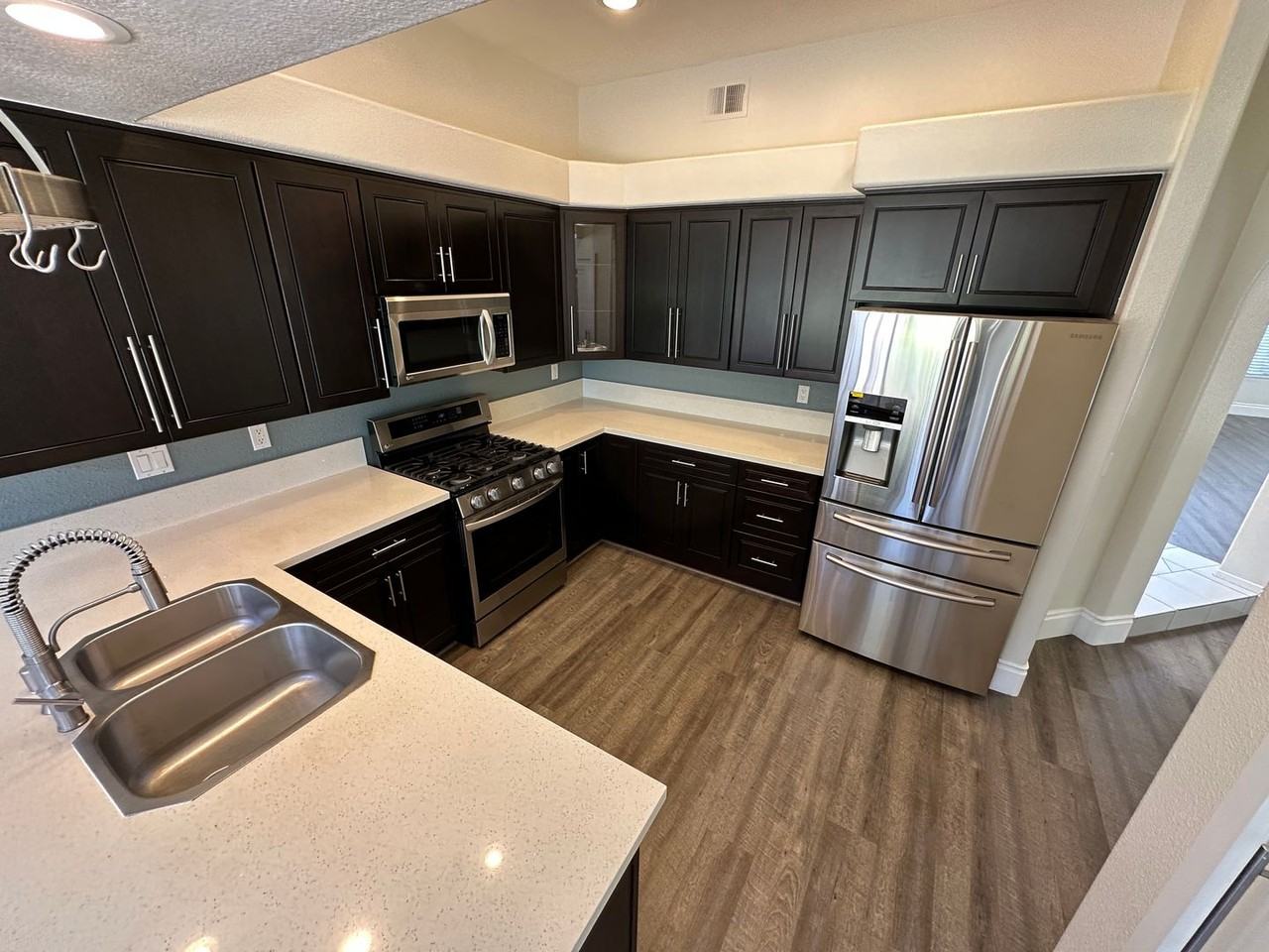 4982 Wildwood Dr - Photo 3 of 28