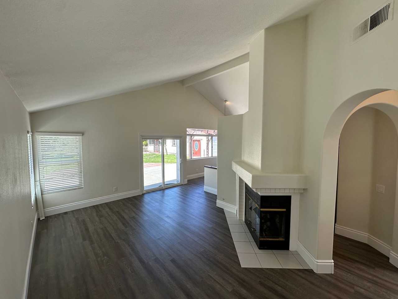 4982 Wildwood Dr - Photo 6 of 28