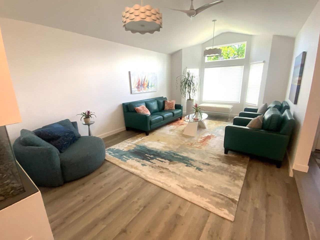 4545 Cathann St - Photo 3 of 28