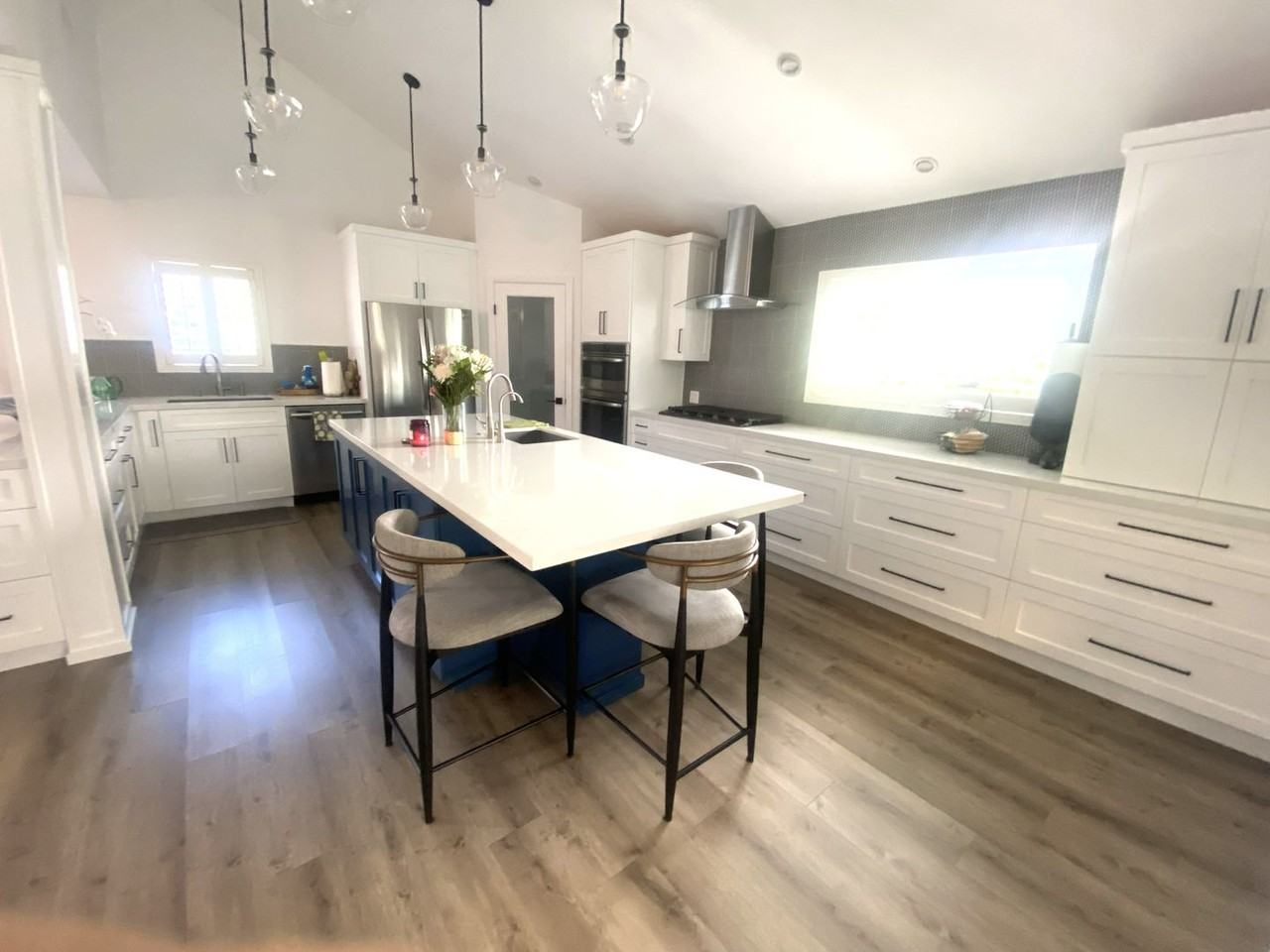 4545 Cathann St - Photo 6 of 28