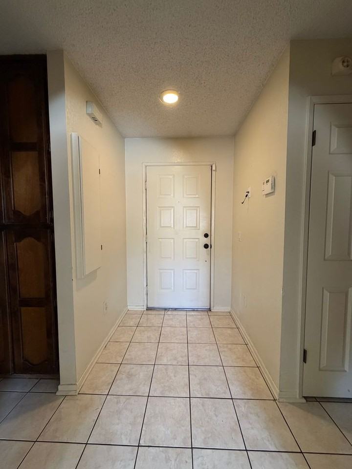 25670 Ash Rd - Photo 6 of 44