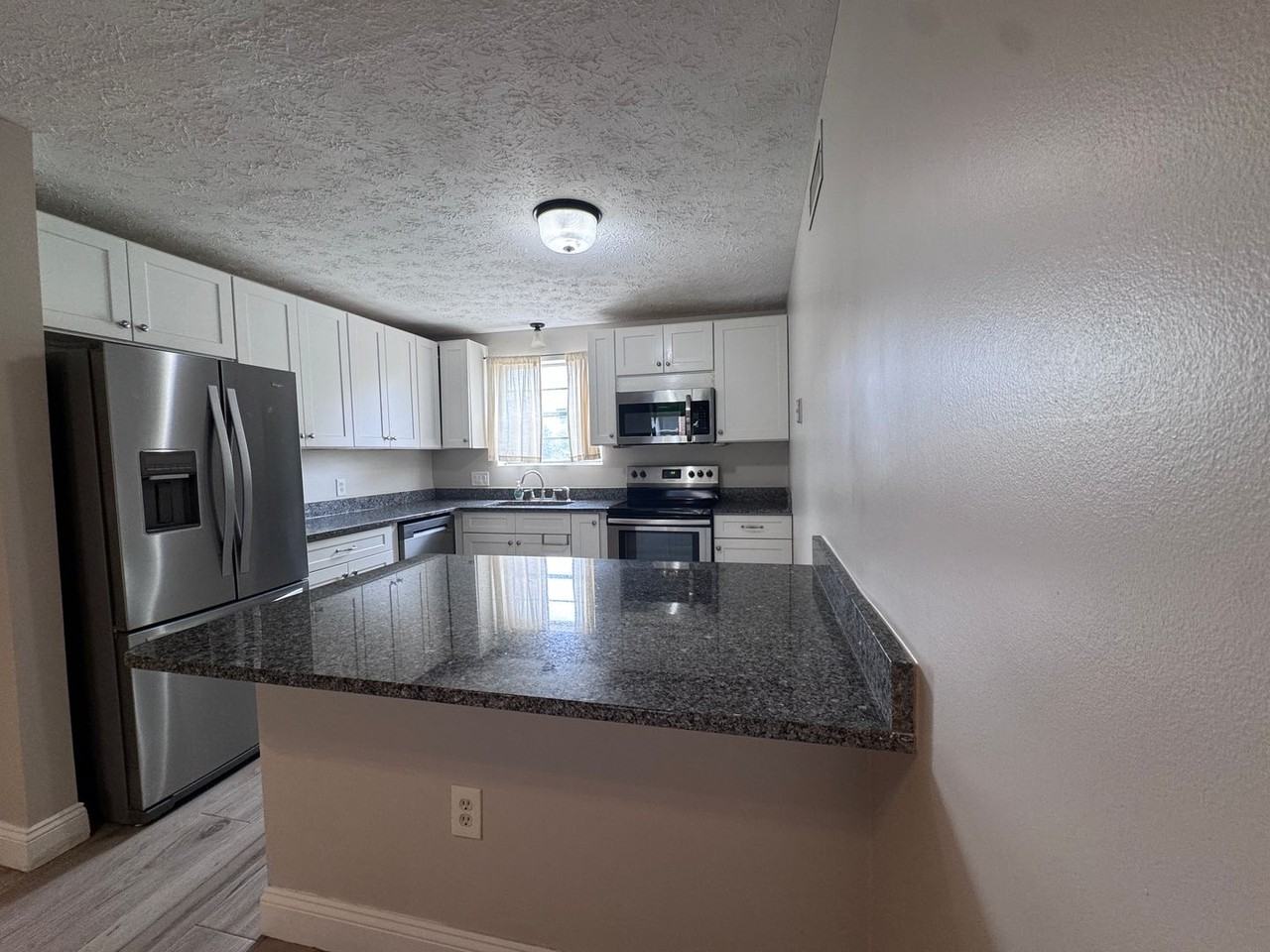 4380 Lake Underhill Rd - Photo 7 of 39