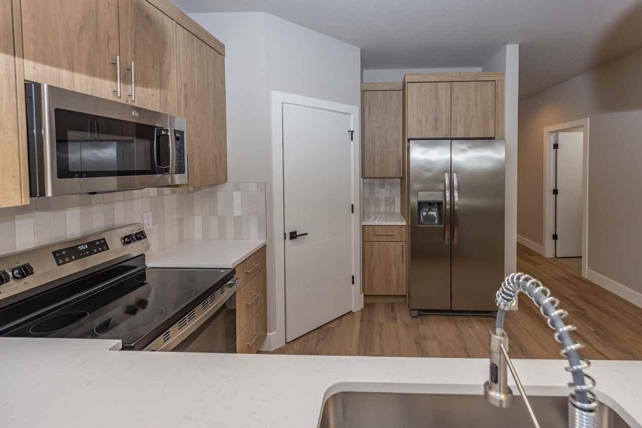 738 Se 34th St - Photo 4 of 17
