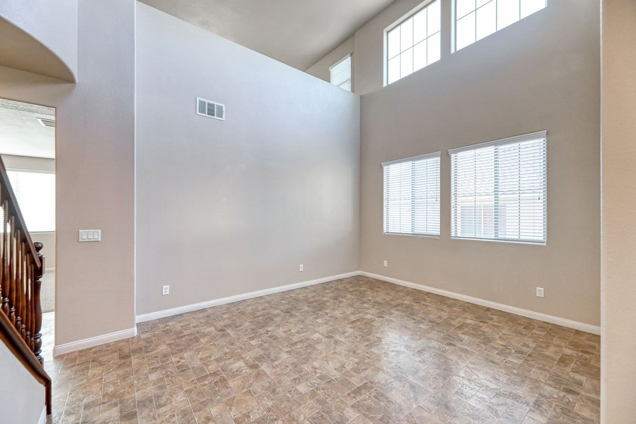 2658 Early Light Dr - Photo 6 of 42