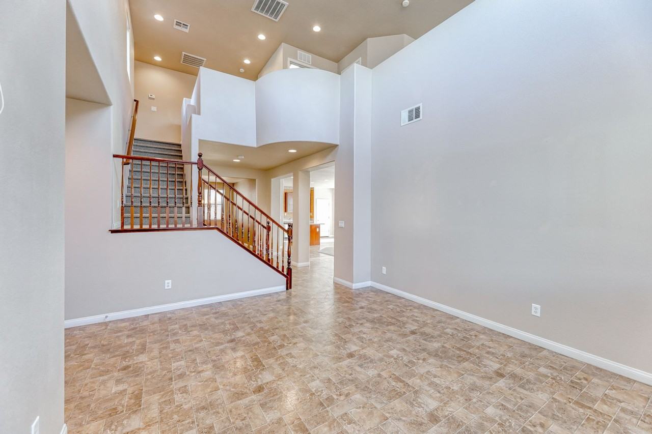 2658 Early Light Dr - Photo 7 of 42