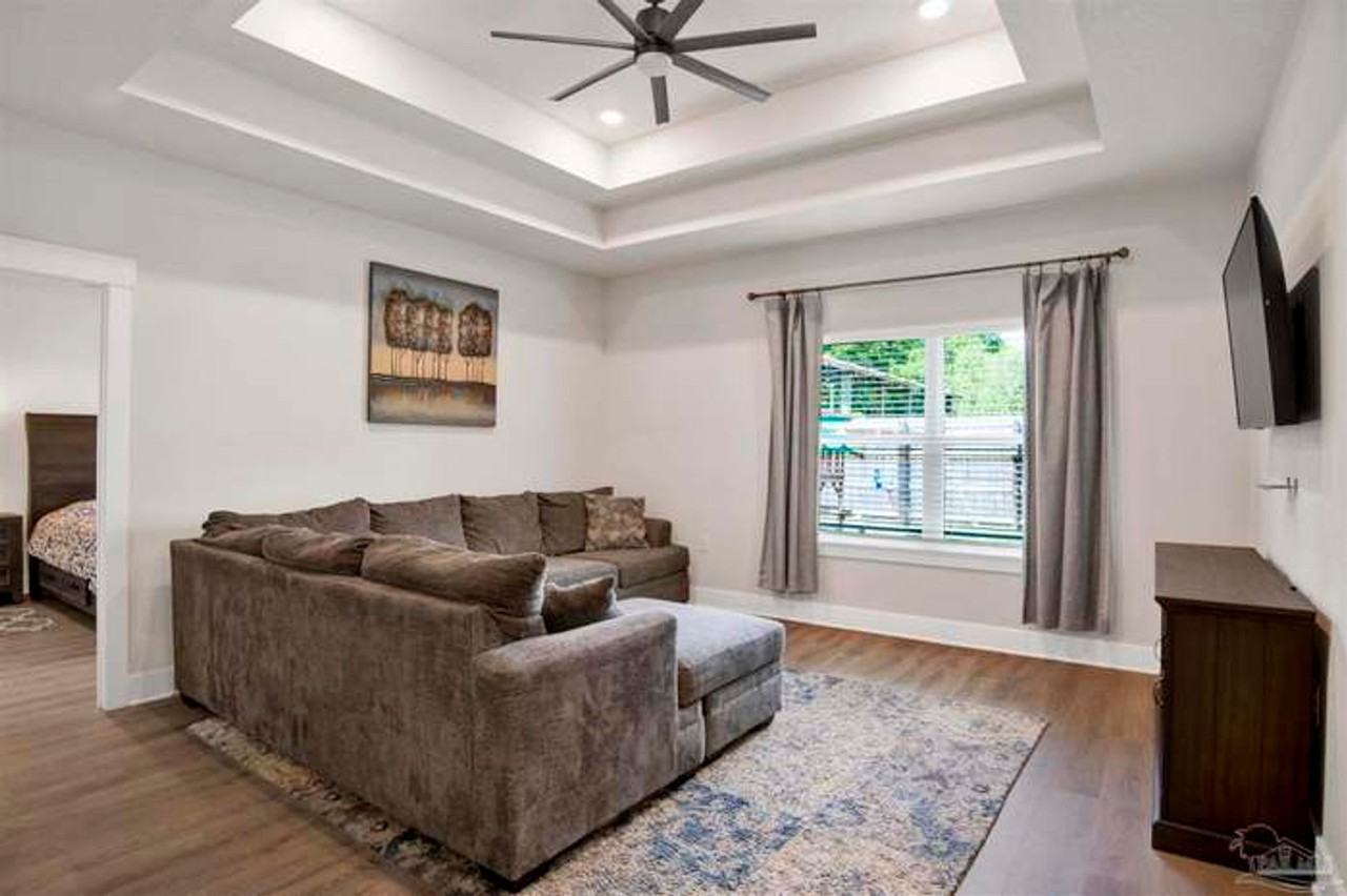 5737 Danbury Blvd - Photo 5 of 19