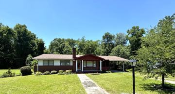 featured image of 2864 Wilmington Hwy