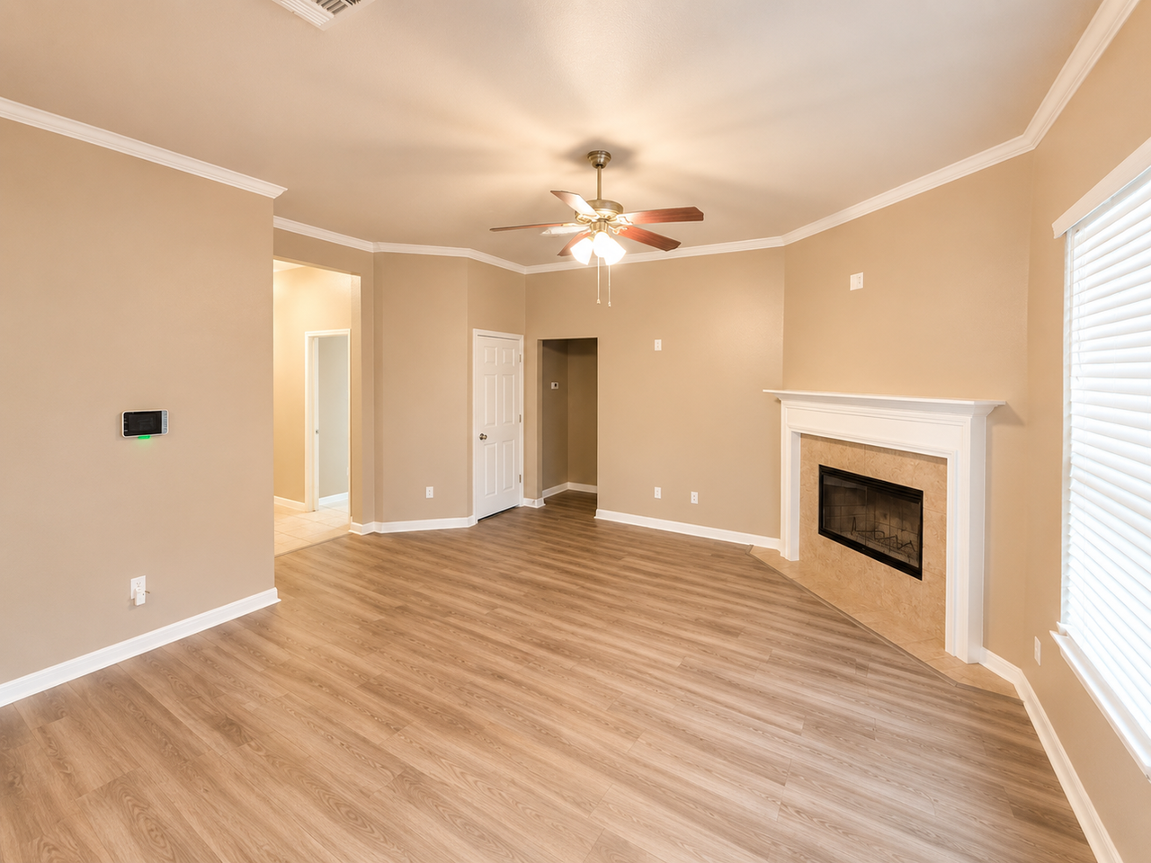 8121 Fieldstone Dr - Photo 4 of 14