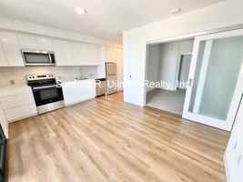 featured image of 987 Queen St #2811