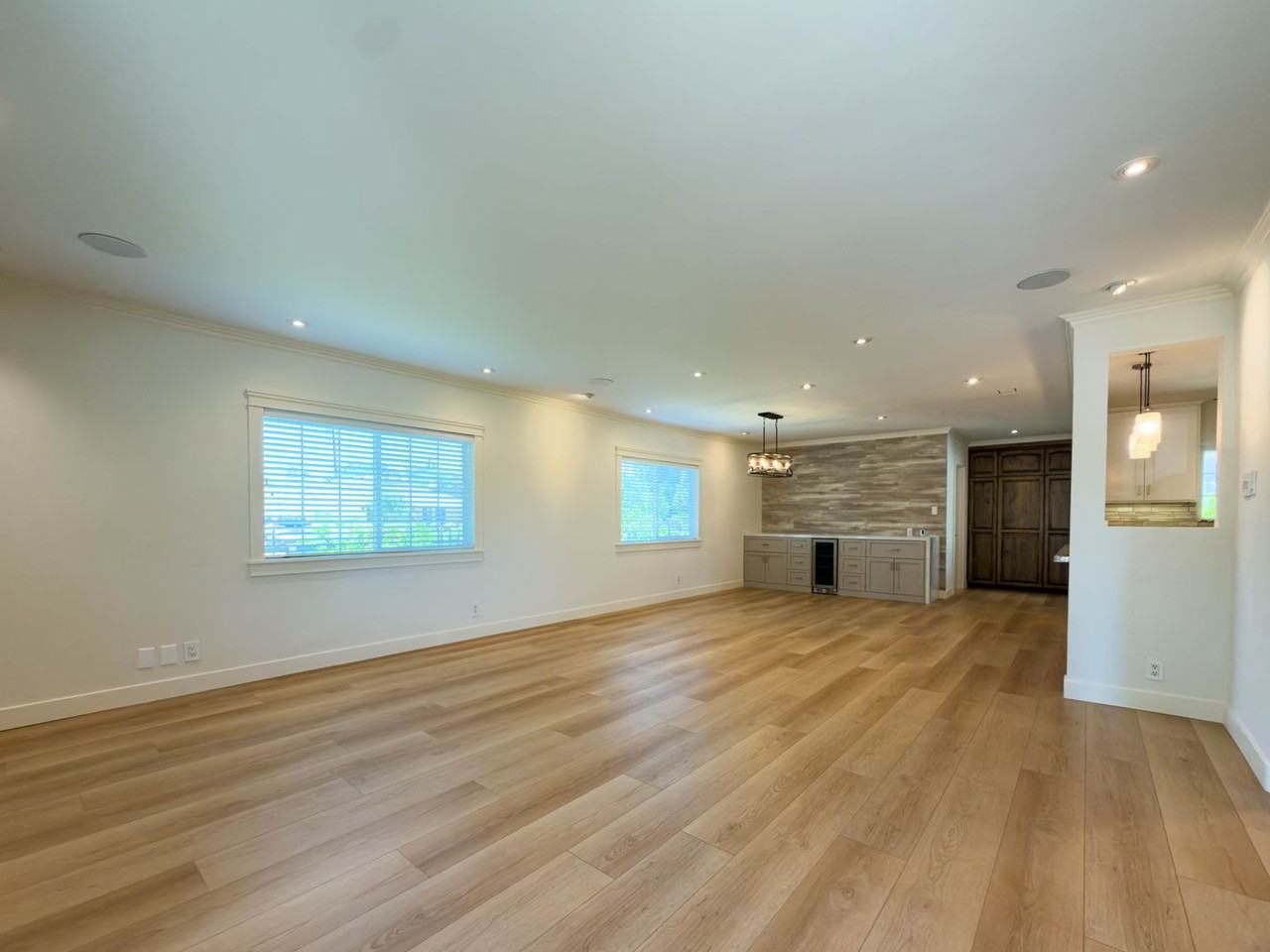 17631 Willard St - Photo 6 of 36