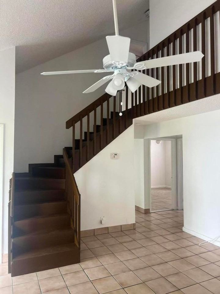 57 Peachtree Pl #0 - Photo 4 of 7