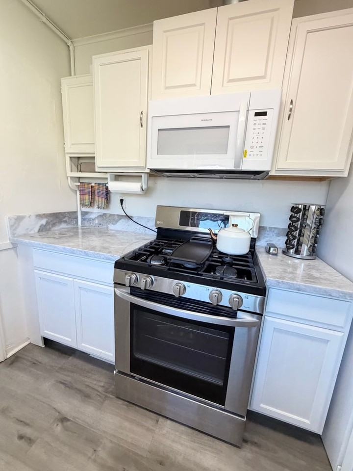4038 Mississippi St - Photo 3 of 10