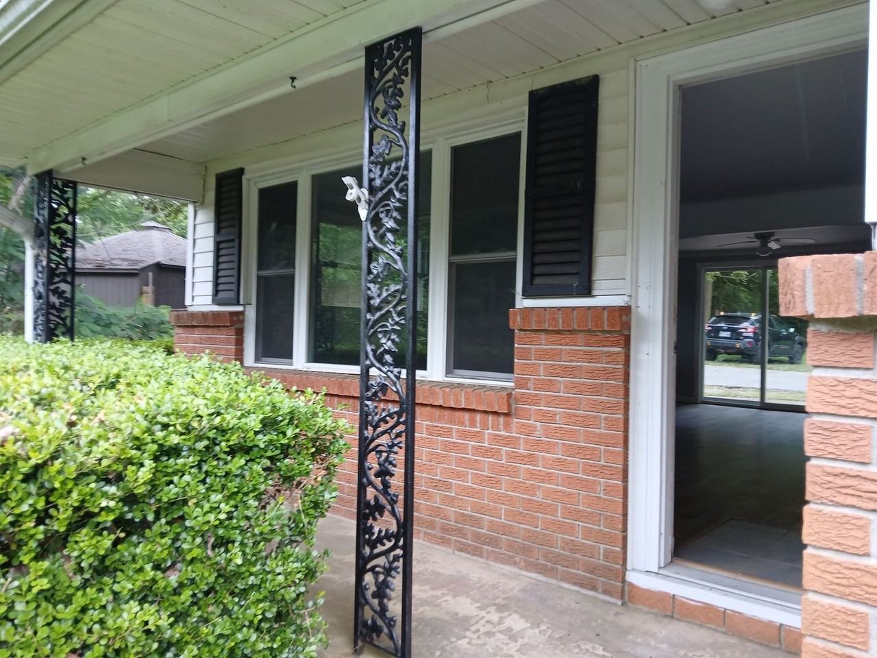2301 Edison Ave - Photo 2 of 20
