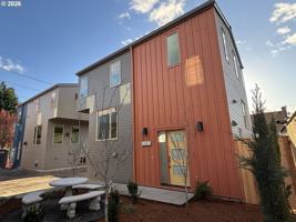 featured image of 5353 Se Stark St