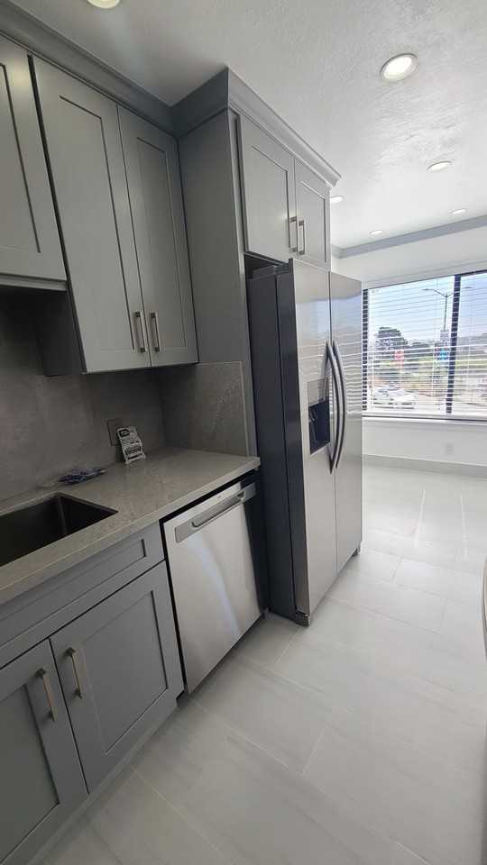 2960 Diamond St - Photo 3 of 13