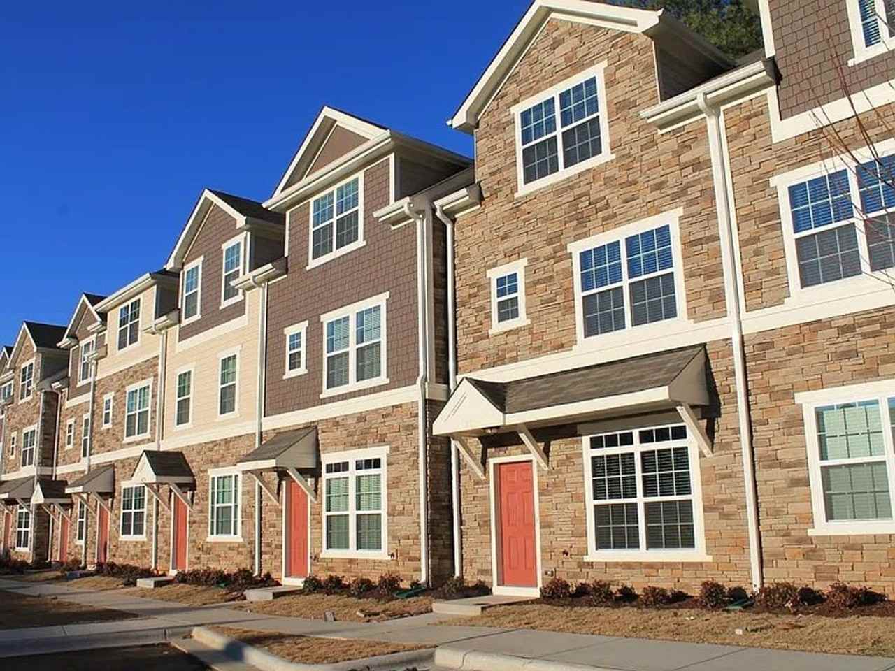 631 Centennial View Ln