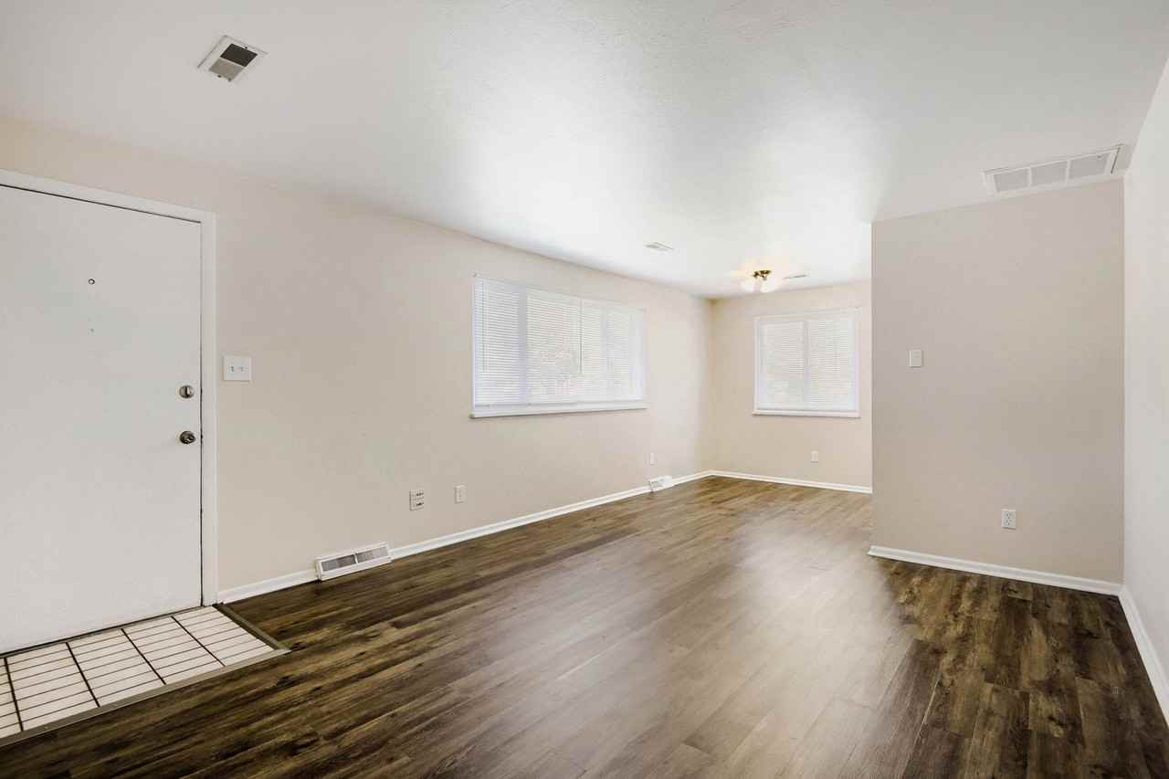 4800 W 9th Ave - Photo 3 of 23