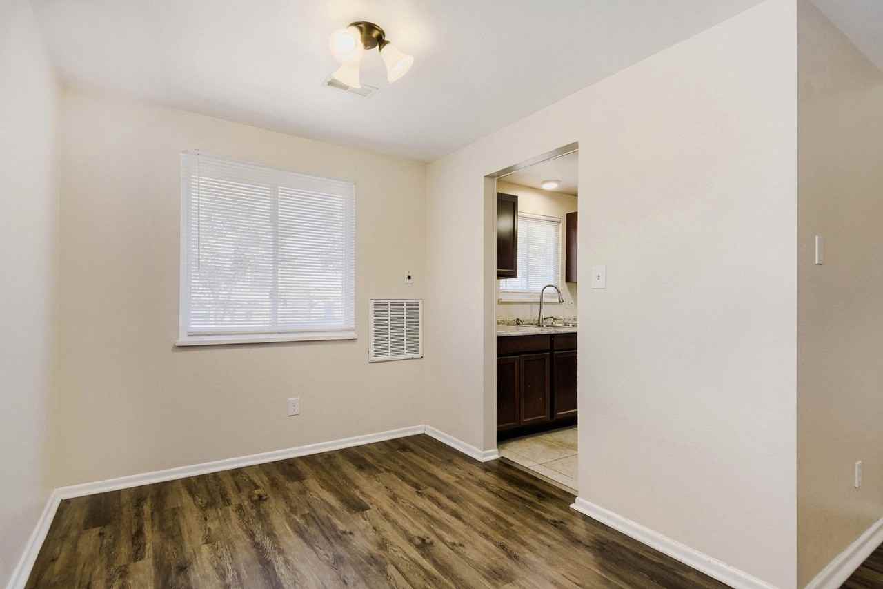 4800 W 9th Ave - Photo 7 of 23
